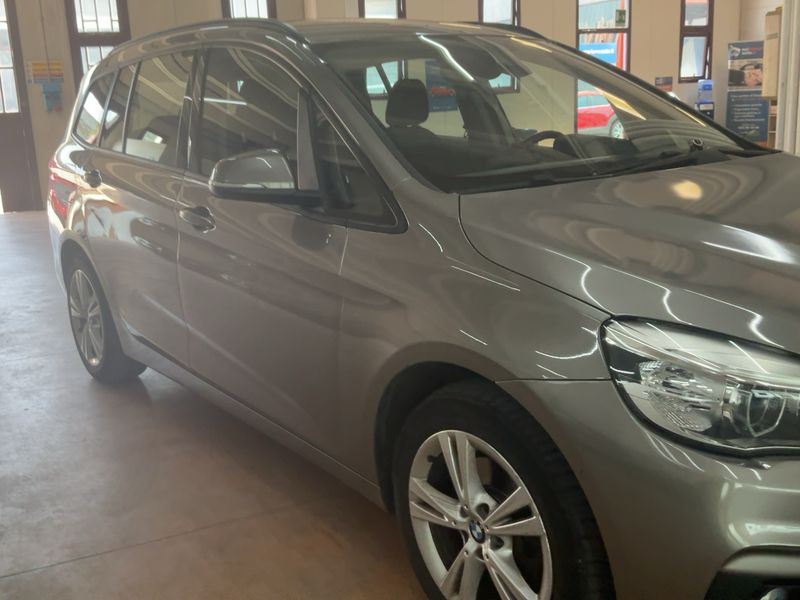 BMW 2er 218d Gran Tourer Advantage 2015 – снимка 12