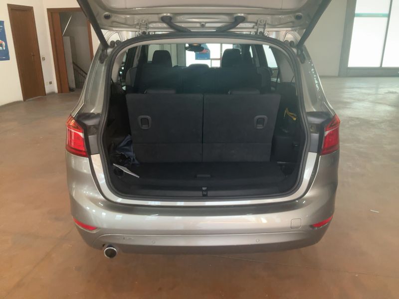 BMW 2er 218d Gran Tourer Advantage 2015 – снимка 15