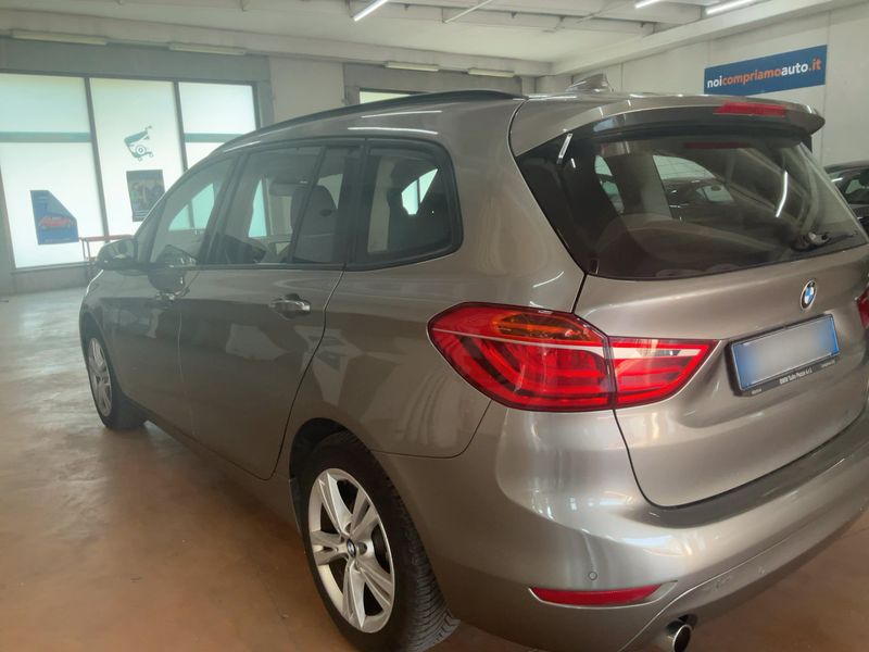 BMW 2er 218d Gran Tourer Advantage 2015 – снимка 6