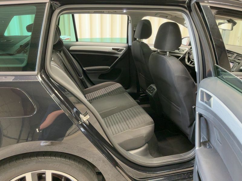 Volkswagen Golf VII 2.0 TDI Cup BlueMotion Tech 2015 – снимка 20