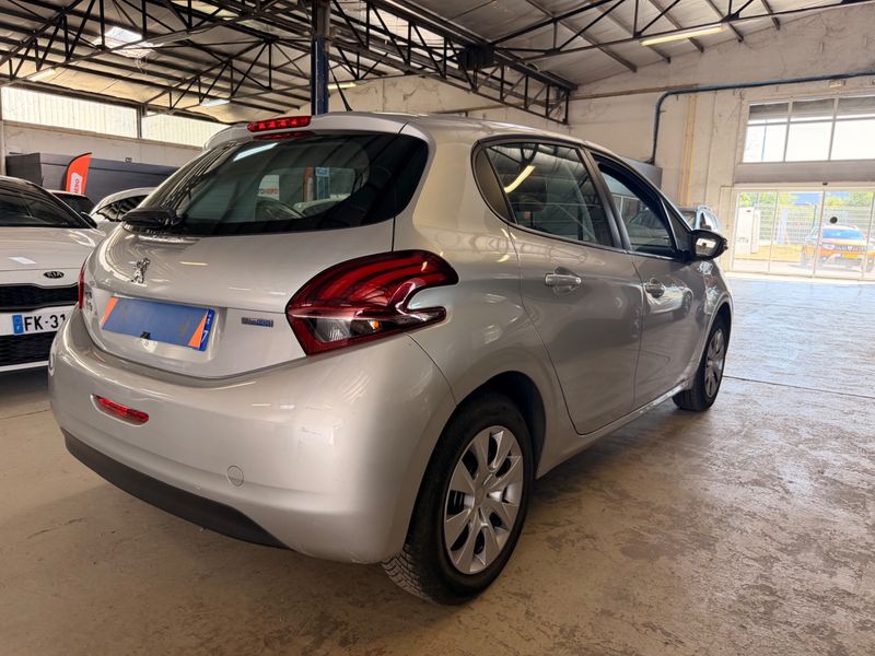 Peugeot 208 1.6 Blue-HDi Affaire Premium 2016 – снимка 2