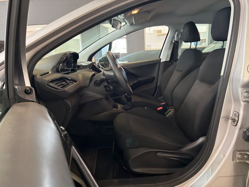 Peugeot 208 1.6 Blue-HDi Affaire Premium 2016 – снимка на щета