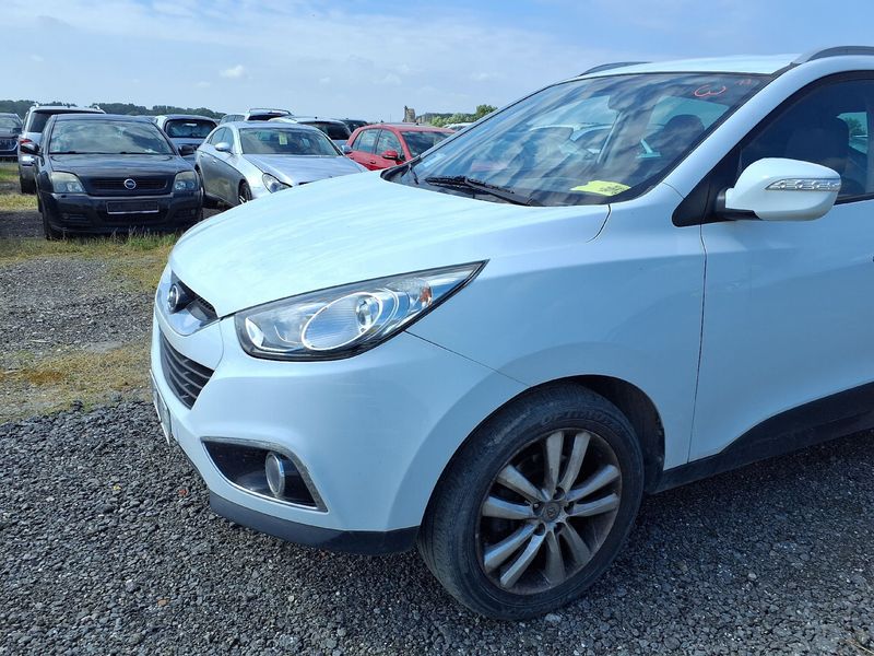 Hyundai ix35 2.0 CRDi Style AWD 2010 – снимка 2