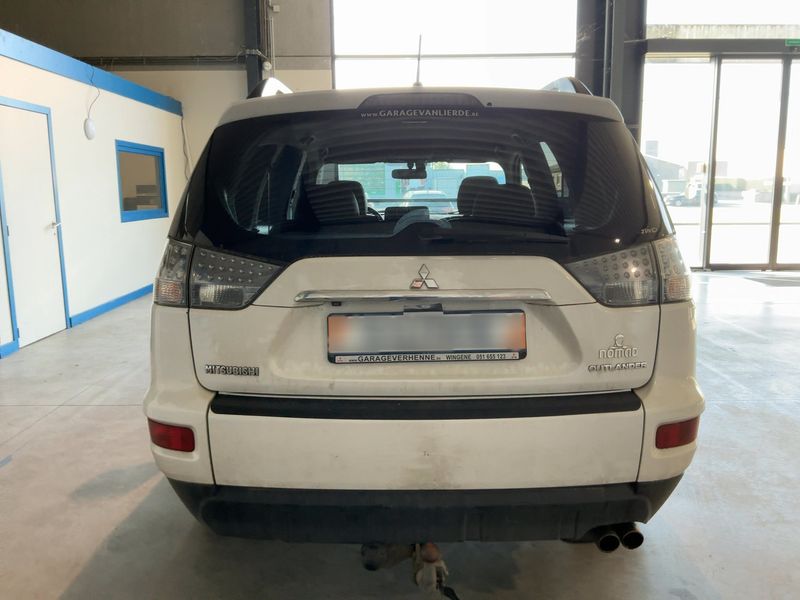 Mitsubishi Outlander 2.2 DI-D Instyle 4WD 2012 – снимка 7