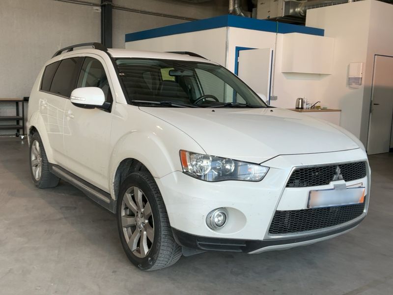Mitsubishi Outlander 2.2 DI-D Instyle 4WD 2012 – снимка 12