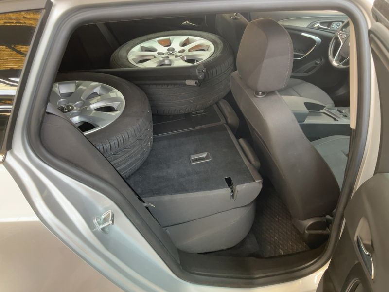 Opel Insignia Sports Tourer 2.0 CDTI Edition 2016 – снимка 20