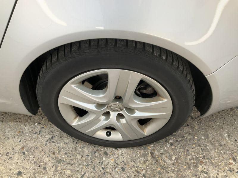Opel Insignia Sports Tourer 2.0 CDTI Edition 2016 – снимка 5