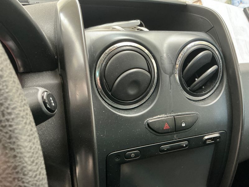 Dacia Duster 1.5 dCi La Gazzetta dello Sport 4x2 2015 – снимка 24