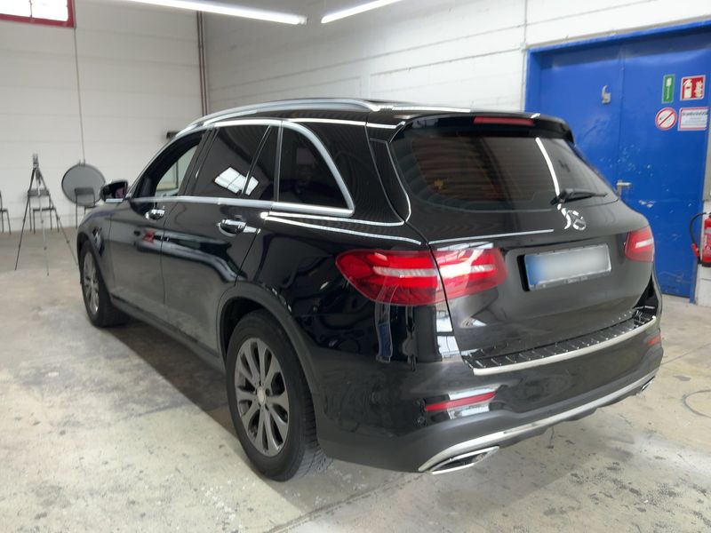 Mercedes-Benz GLC-Klasse GLC 250 d 4Matic AMG Line 2016 – снимка 6