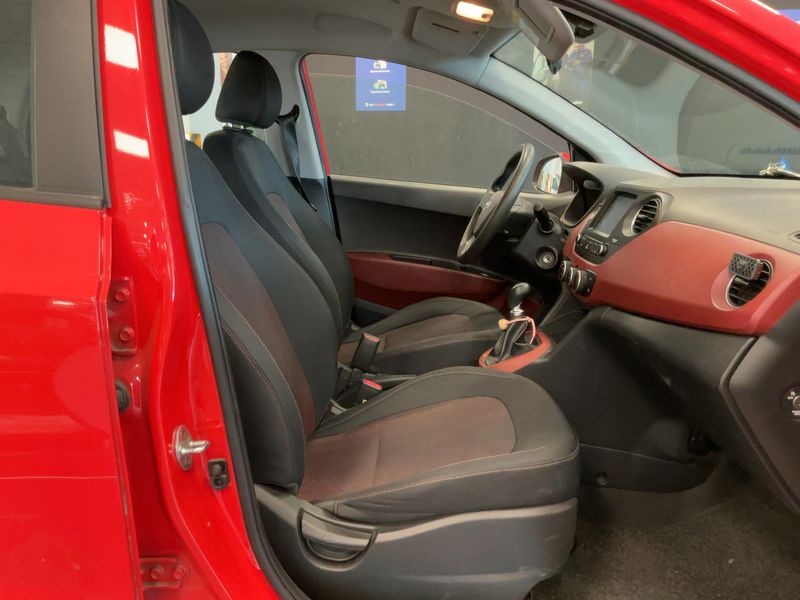 Hyundai i10 1.0 Tech 2019 – снимка 16