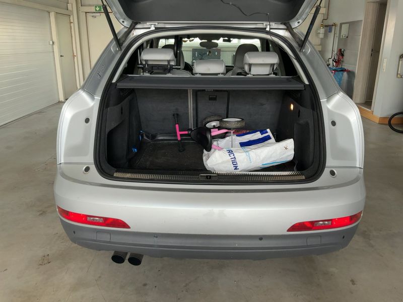 Audi Q3 2.0 TDI quattro 2013 – снимка 16