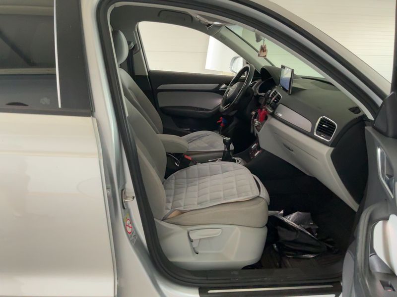 Audi Q3 2.0 TDI quattro 2013 – снимка 17