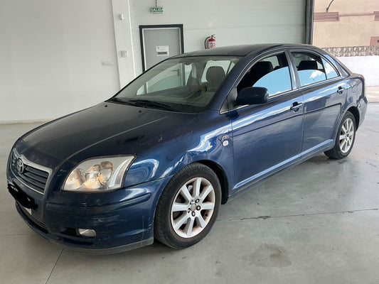Toyota Avensis 2.0 D-4D Sol 2004 – снимка 1