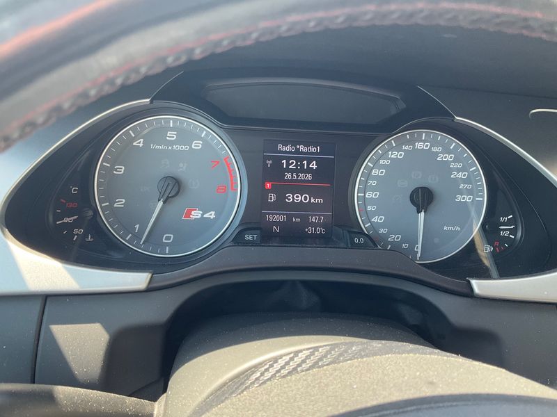 Audi S4 3.0 V6 TFSI quattro 2009 – снимка 18