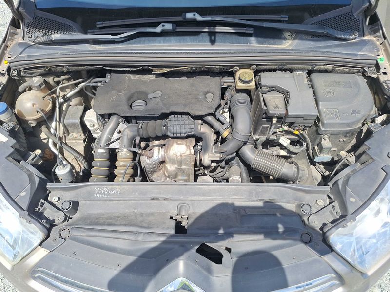 Citroen C4 1.6 HDi Confort 2012 – снимка 8