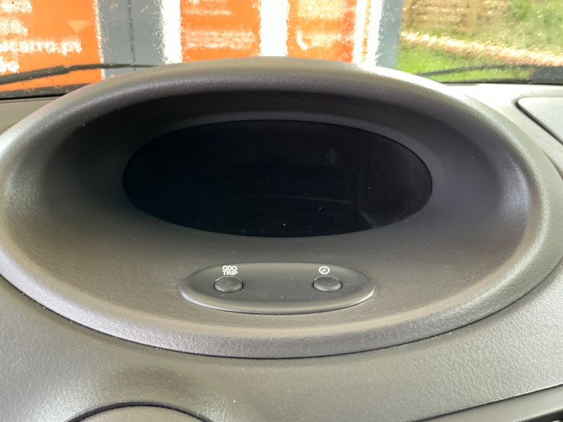 Toyota Yaris 1.0 VVT-i 2000 – снимка 4