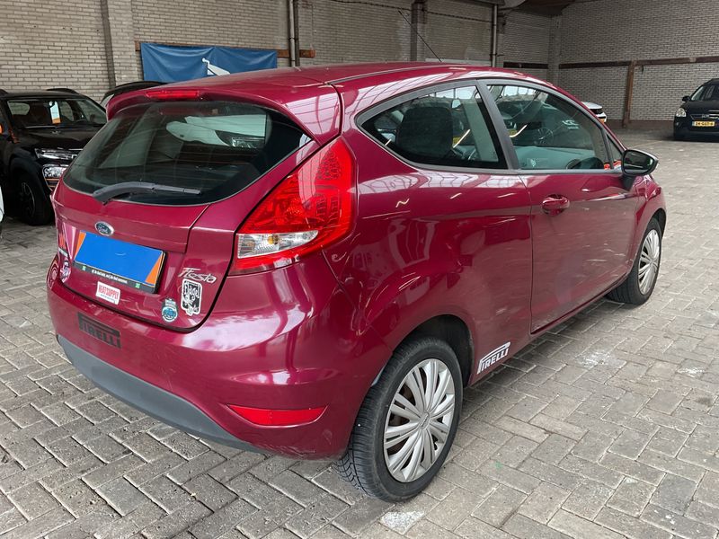 Ford Fiesta 1.25 Trend 2010 – снимка 2