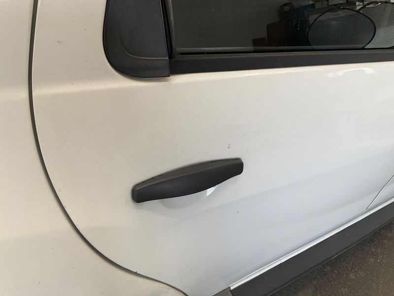 Dacia Duster 1.6 E85 4x2 2012 – снимка 26