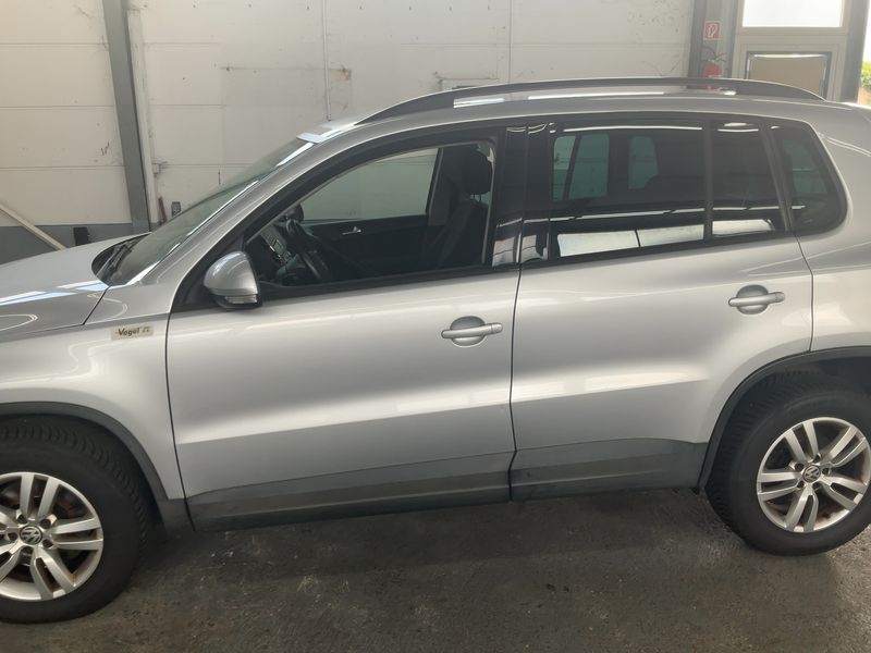 Volkswagen Tiguan 2.0 TDI Track & Field 4Motion 2012 – снимка 4