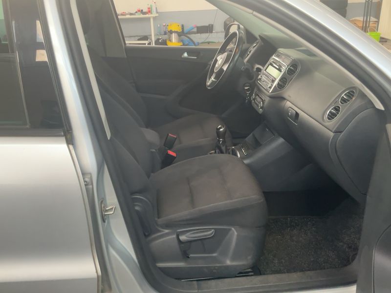 Volkswagen Tiguan 2.0 TDI Track & Field 4Motion 2012 – снимка 16