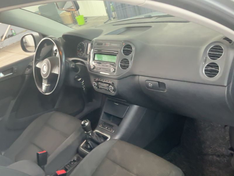 Volkswagen Tiguan 2.0 TDI Track & Field 4Motion 2012 – снимка 17