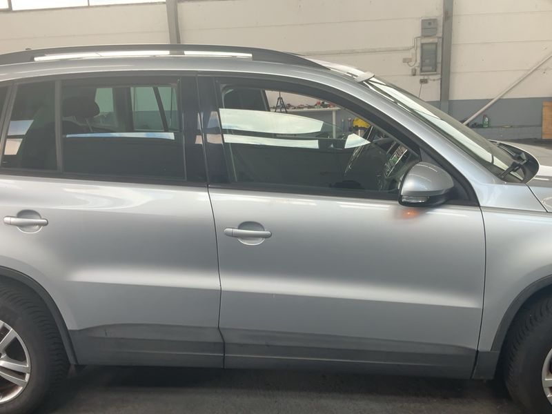 Volkswagen Tiguan 2.0 TDI Track & Field 4Motion 2012 – снимка 10