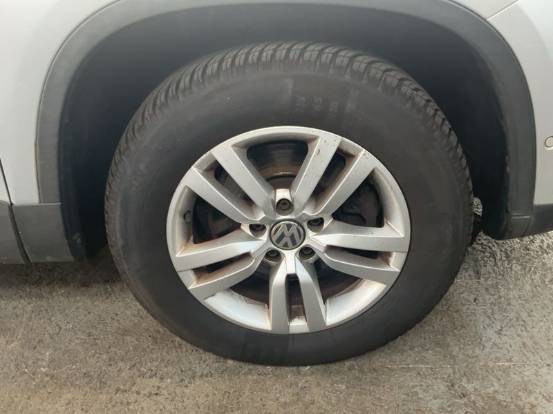 Volkswagen Tiguan 2.0 TDI Track & Field 4Motion 2012 – снимка 11