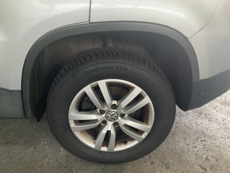 Volkswagen Tiguan 2.0 TDI Track & Field 4Motion 2012 – снимка 5