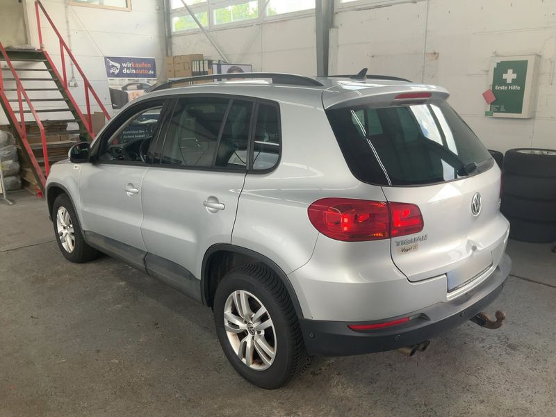 Volkswagen Tiguan 2.0 TDI Track & Field 4Motion 2012 – снимка 6