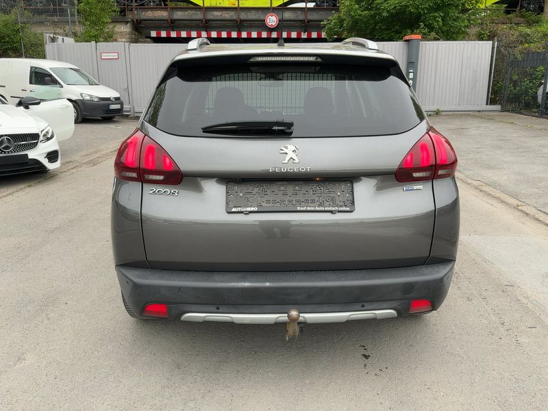 Peugeot 2008 1.2 PureTech Allure 2017 – снимка 7
