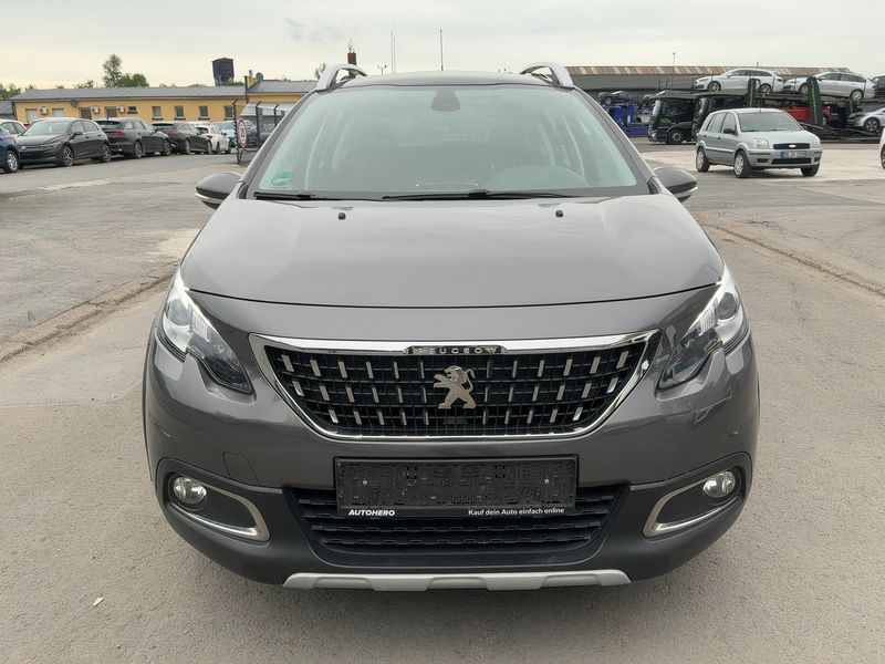Peugeot 2008 1.2 PureTech Allure 2017 – снимка 14