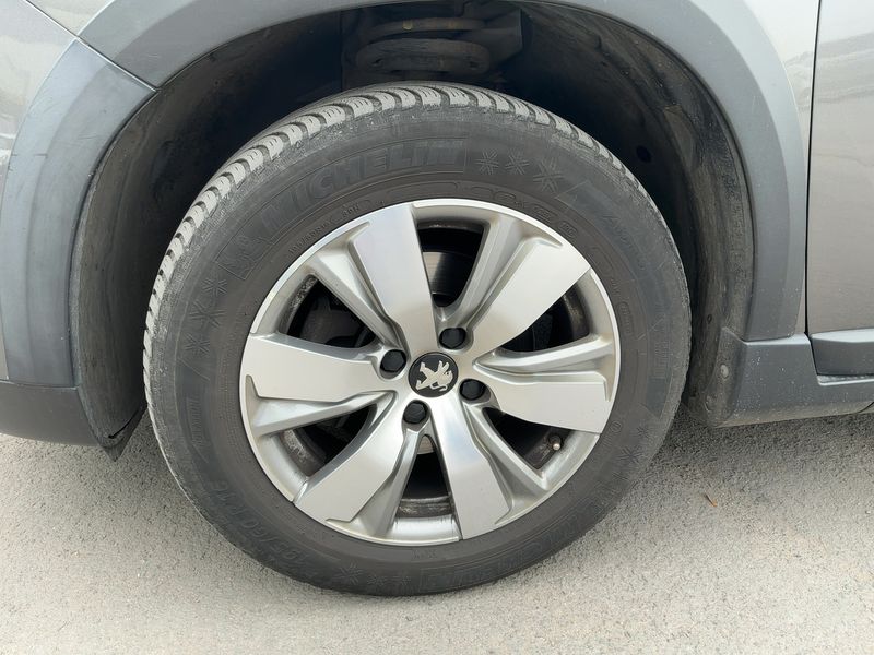 Peugeot 2008 1.2 PureTech Allure 2017 – снимка 3