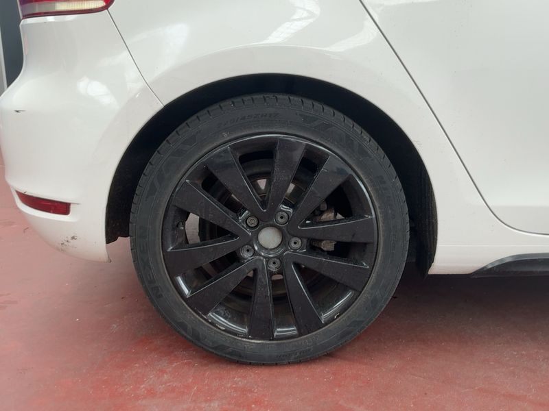 Volkswagen Golf VI 2.0 TDI GTD 2011 – снимка 9