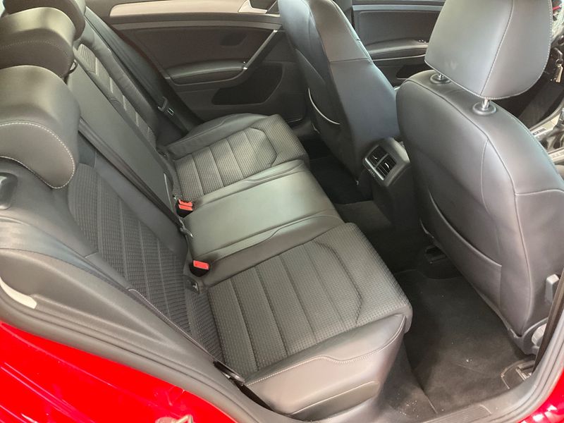 Volkswagen Golf VII 1.6 TDI Comfortline BlueMotion Tech 2015 – снимка 28