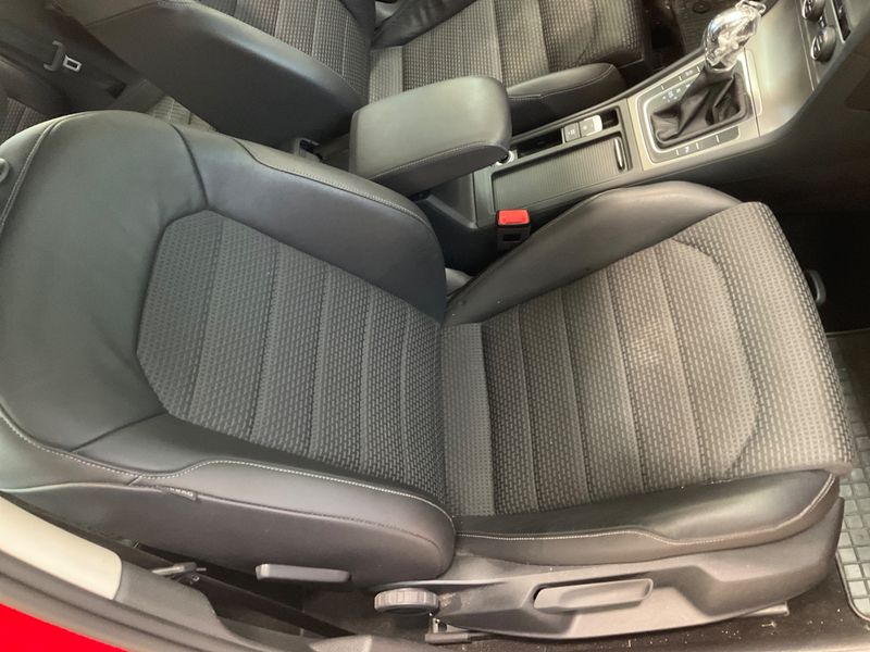 Volkswagen Golf VII 1.6 TDI Comfortline BlueMotion Tech 2015 – снимка 31