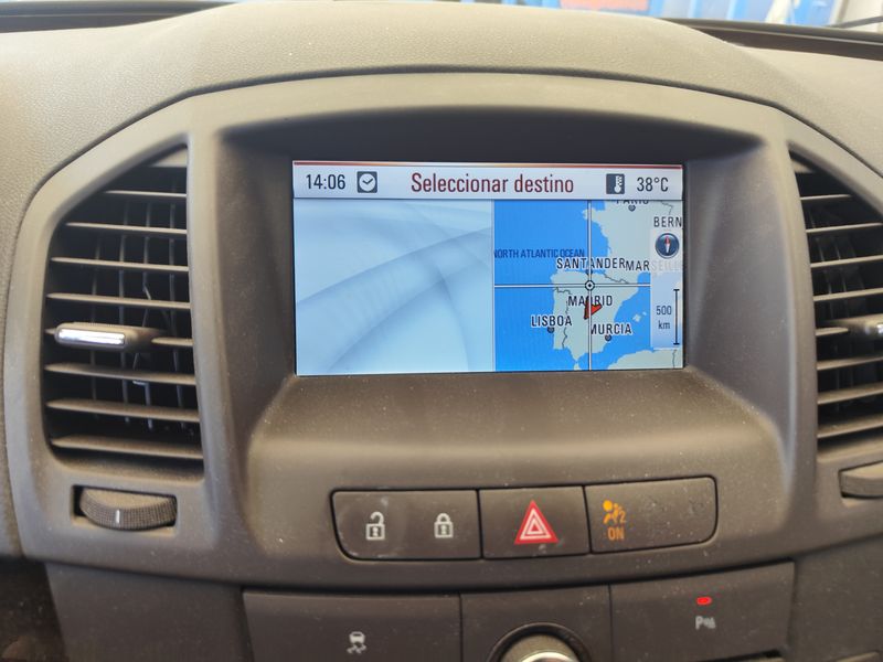 Opel Insignia 2.0 CDTI Cosmo 2011 – снимка 19