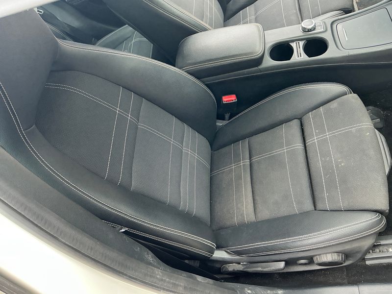 Mercedes-Benz GLA-Klasse GLA 200 d Score Urban 2016 – снимка 34