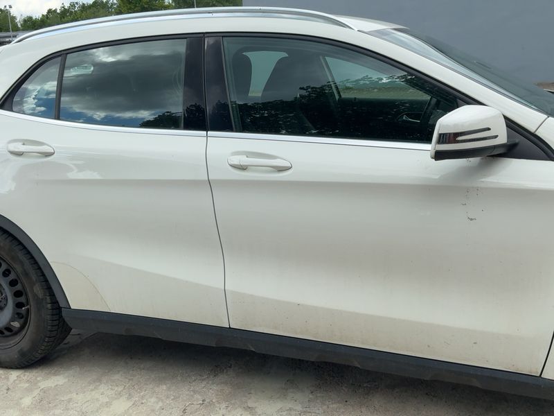 Mercedes-Benz GLA-Klasse GLA 200 d Score Urban 2016 – снимка 10