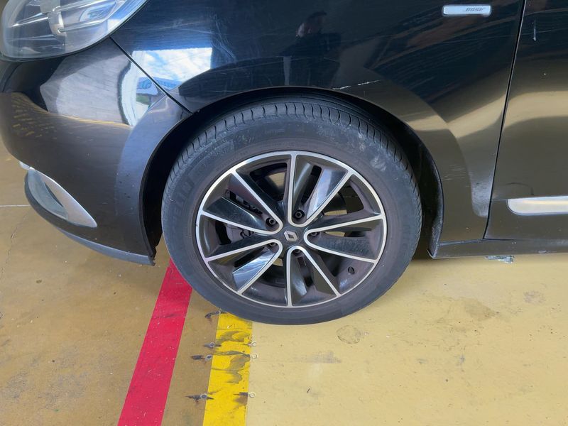 Renault Scenic 1.6 dCi Energy Bose 2014 – снимка 3