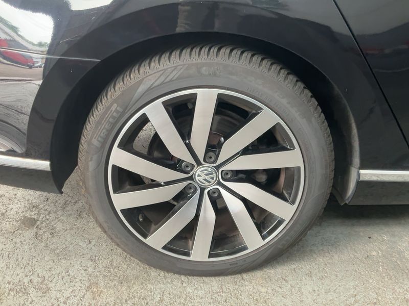 Volkswagen Passat 2.0 TDI Highline BlueMotion Tech 2016 – снимка 9