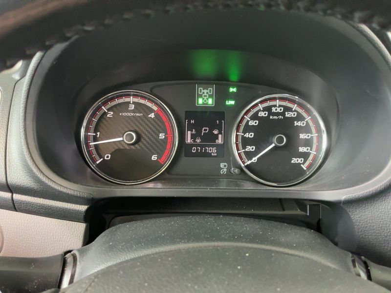 Mitsubishi L 200 2.4 DI-D Plus Doppelkabine 4WD 2017 – снимка 18