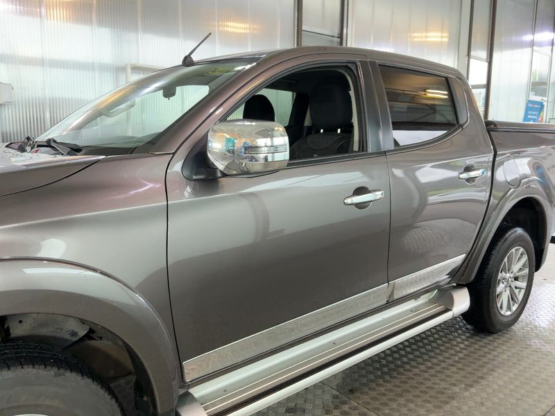 Mitsubishi L 200 2.4 DI-D Plus Doppelkabine 4WD 2017 – снимка 4