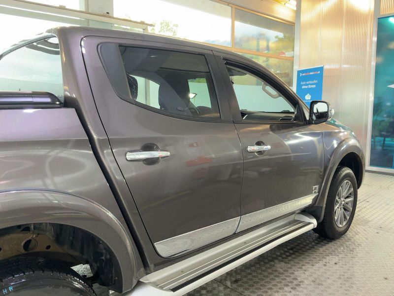 Mitsubishi L 200 2.4 DI-D Plus Doppelkabine 4WD 2017 – снимка 10