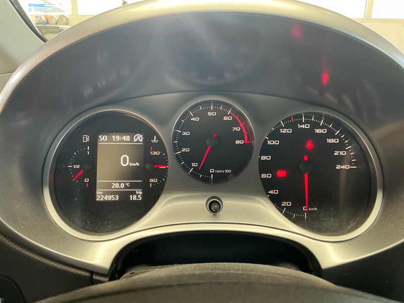 Seat Leon 1.2 TSI Style Copa Ecomotive 2011 – снимка 4