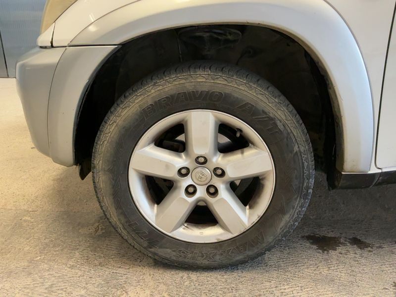 Toyota RAV 4 2.0 D-4D 4x4 2005 – снимка 3