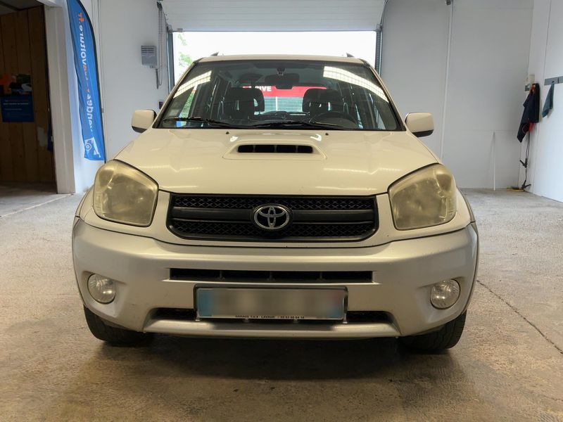 Toyota RAV 4 2.0 D-4D 4x4 2005 – снимка 14