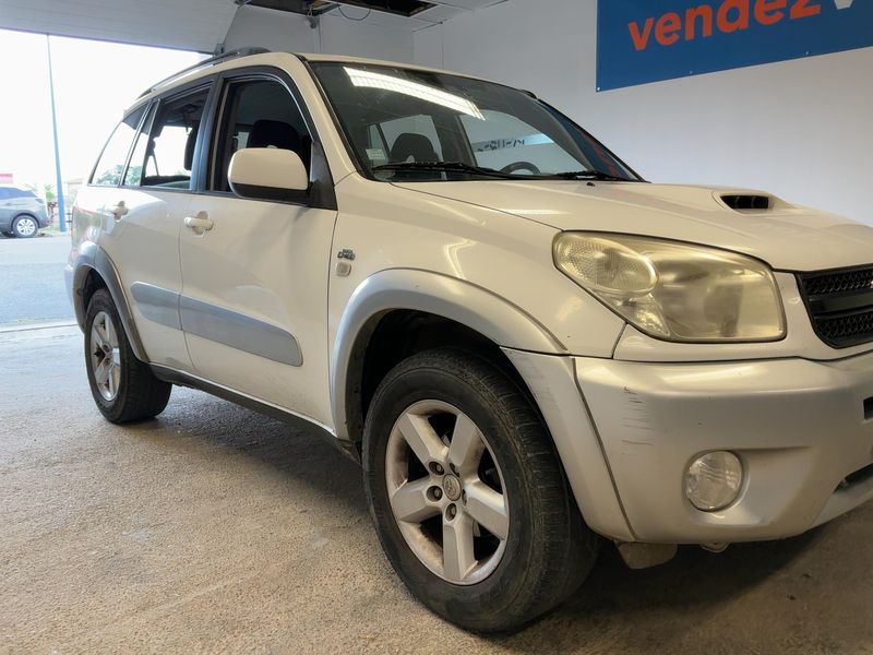 Toyota RAV 4 2.0 D-4D 4x4 2005 – снимка 12