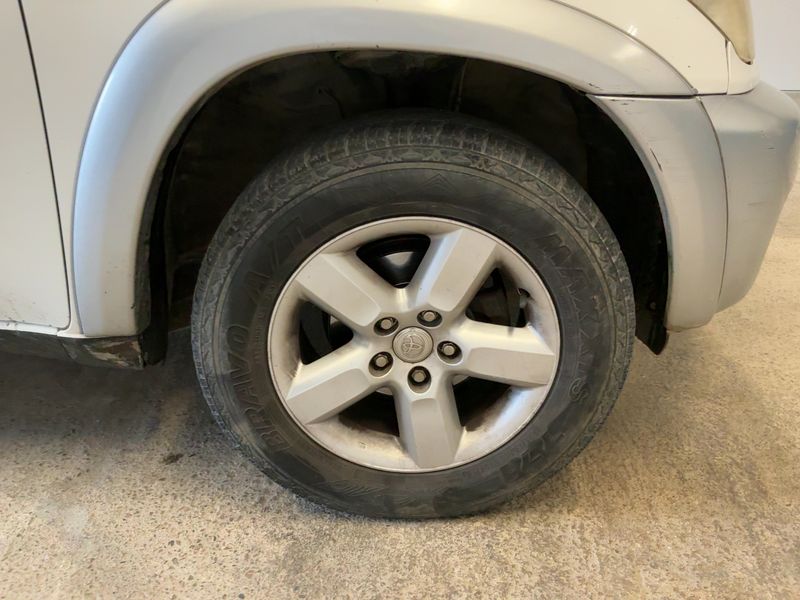 Toyota RAV 4 2.0 D-4D 4x4 2005 – снимка 11