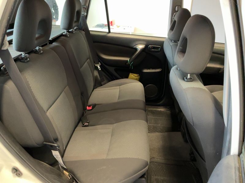 Toyota RAV 4 2.0 D-4D 4x4 2005 – снимка 19