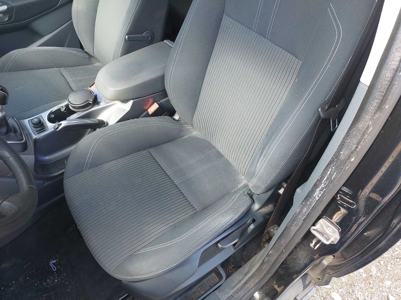 Ford Grand C-Max 1.6 TDCi Titanium 2013 – снимка 120